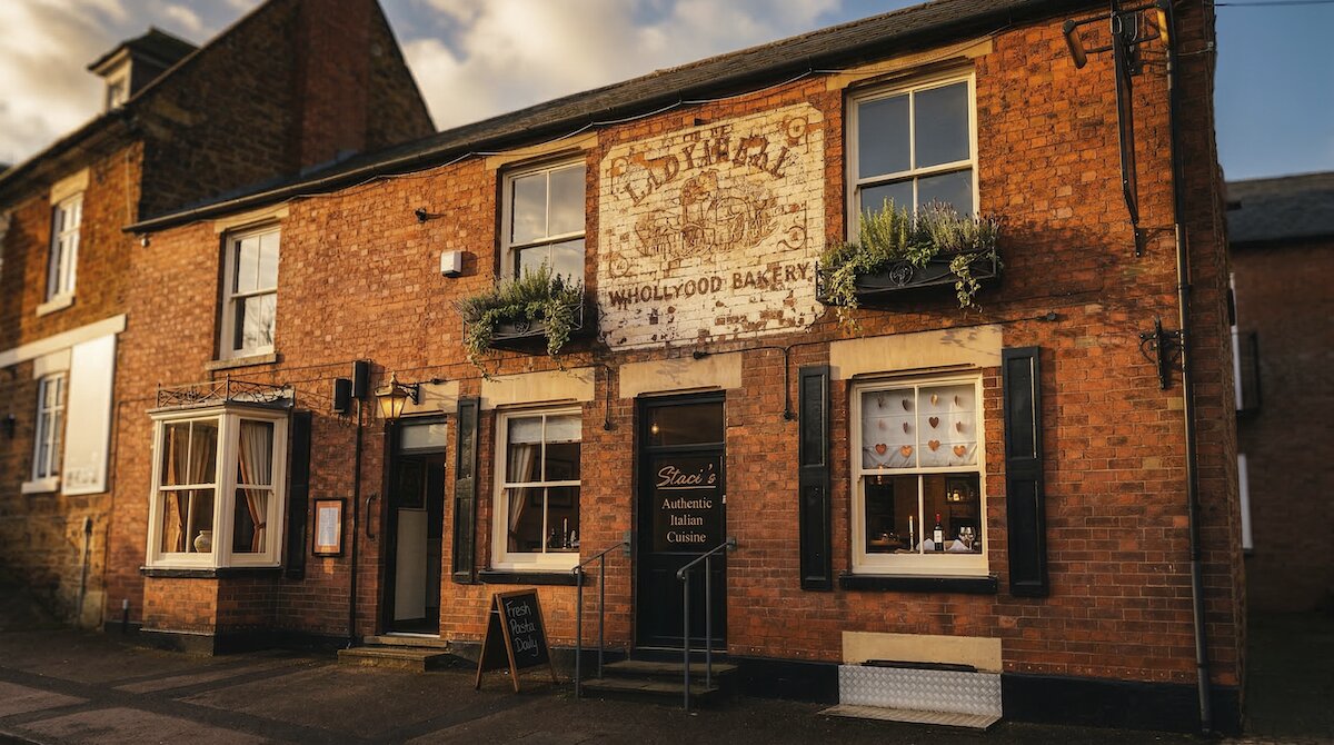 Stacis Italian Restaurant in Rothwell